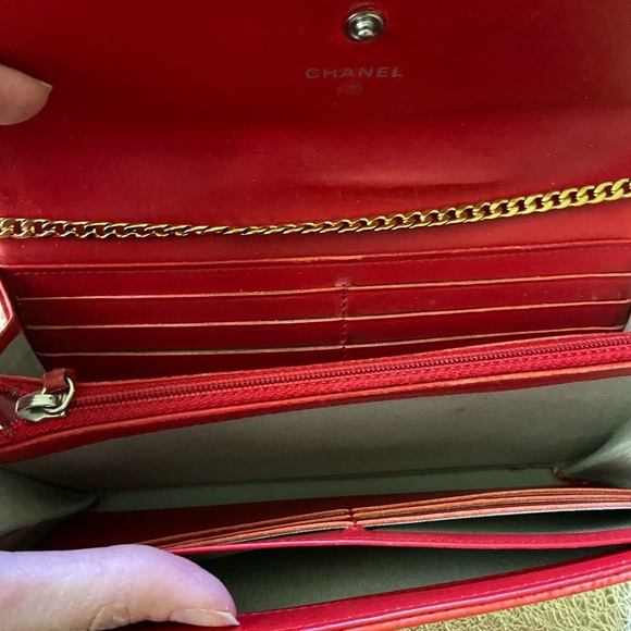 Chanel Wallet with added chain strap - Authentic! - Picture 5 of 8